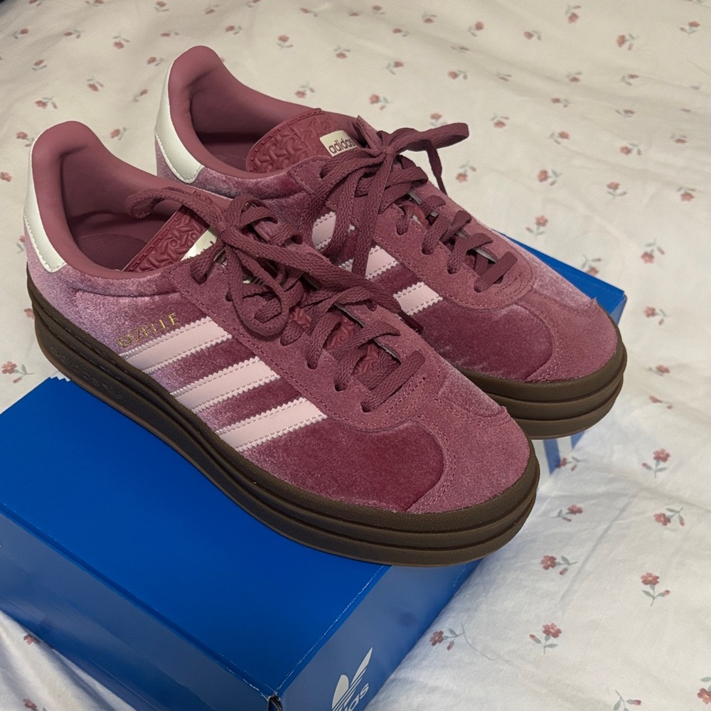 EUC Adidas Women's Platform Gazelles